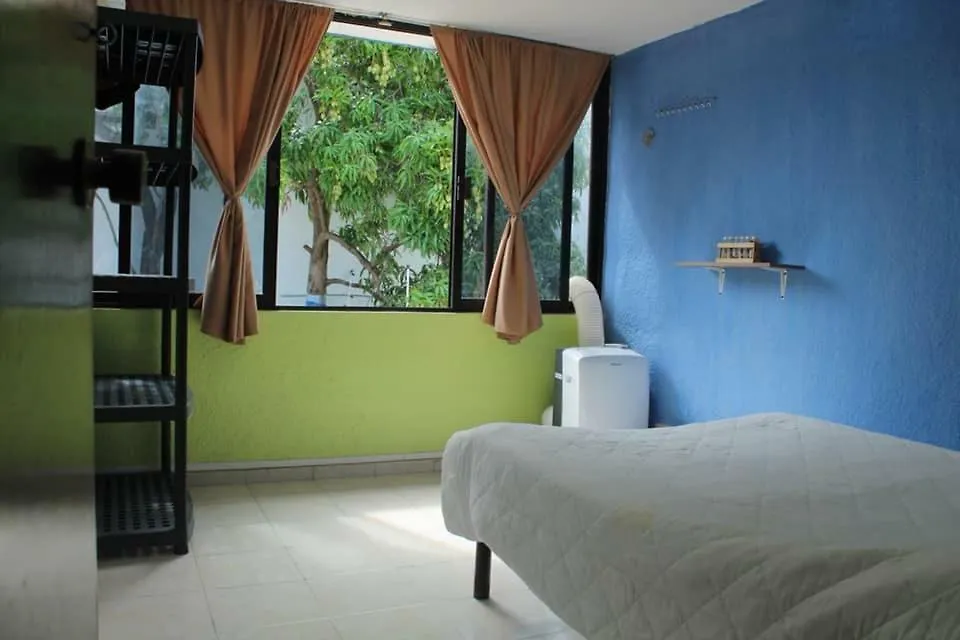 Bed & Breakfast Hostel Balagan Cancun